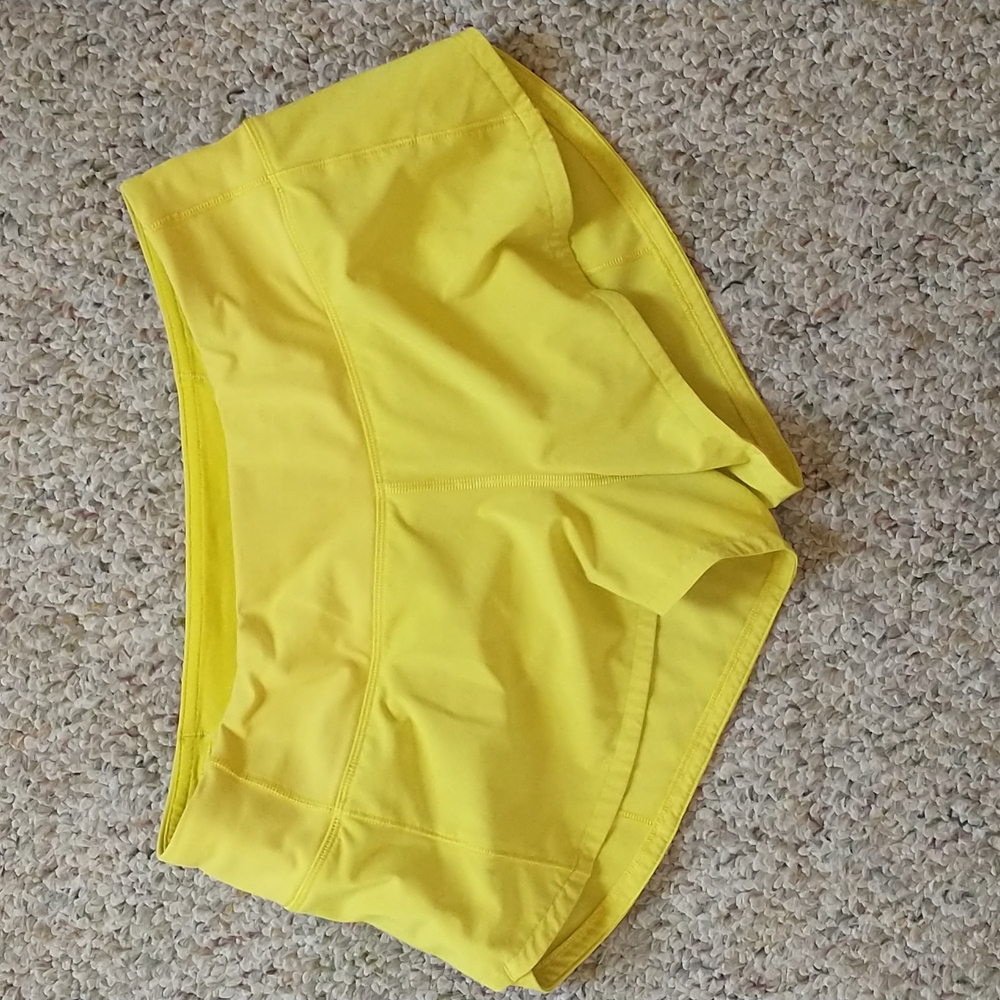 Lululemon speed up shorts size 4 yellow